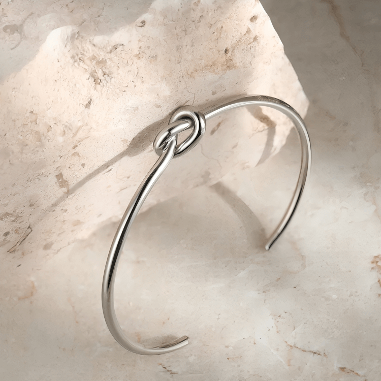 Timeless Twist: Stainless Steel Vintage Bracelet Collection