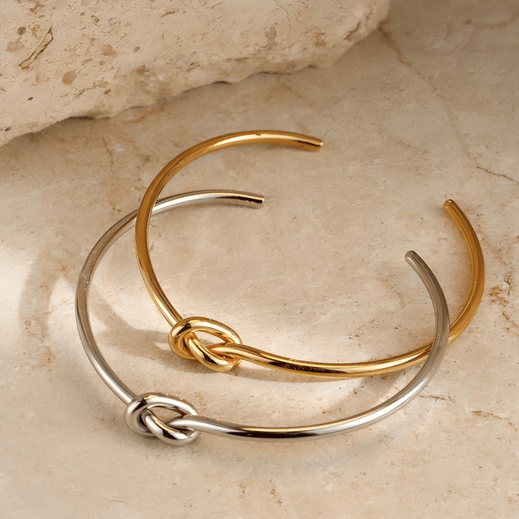 Timeless Twist: Stainless Steel Vintage Bracelet Collection